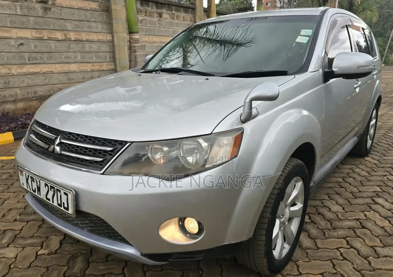 Mitsubishi Outlander 2012 Silver