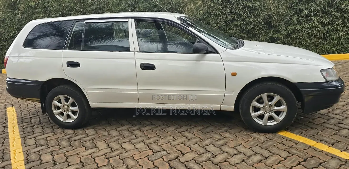 Toyota Caldina 2001 White