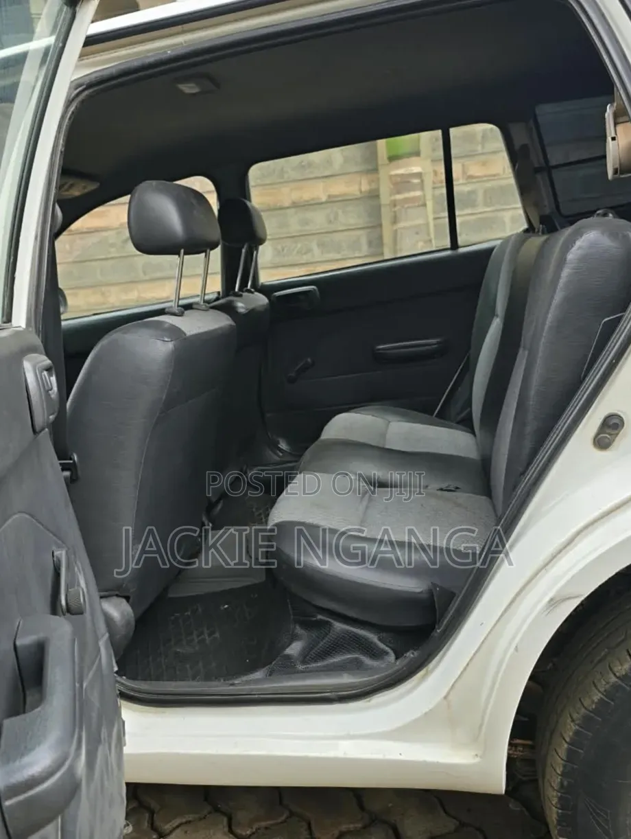 Toyota Caldina 2001 White