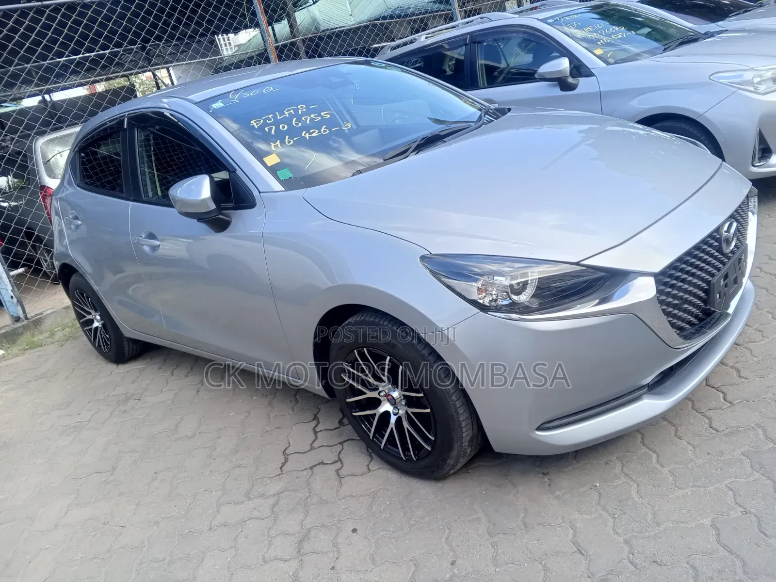Mazda 2 2020 Silver