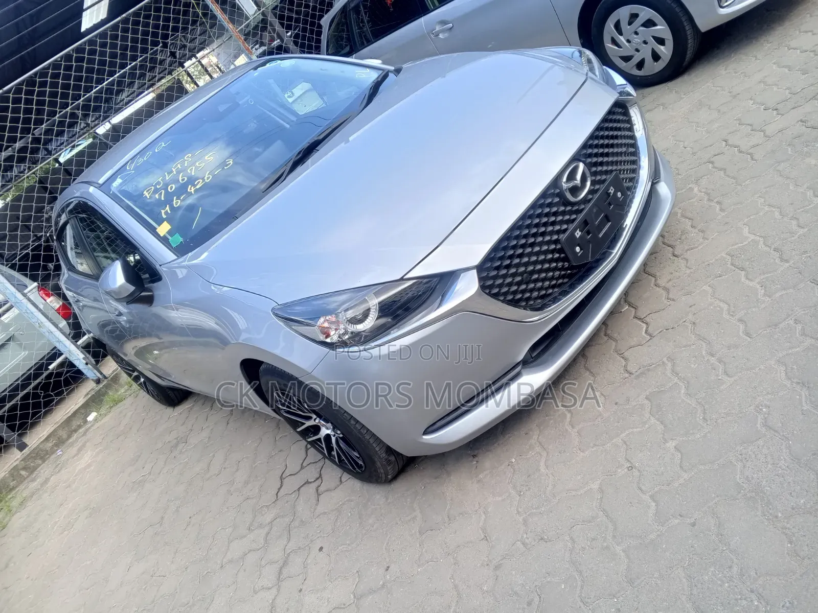 Mazda 2 2020 Silver