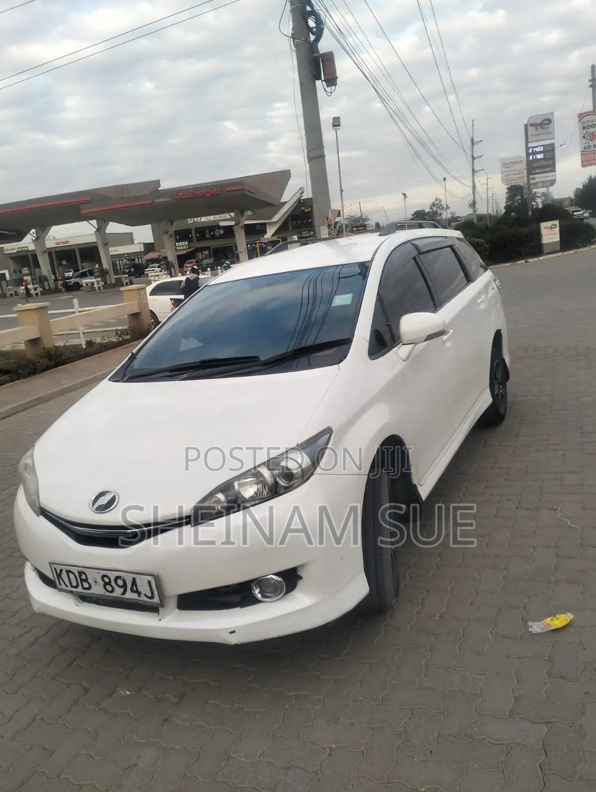 Toyota Wish 2013 White