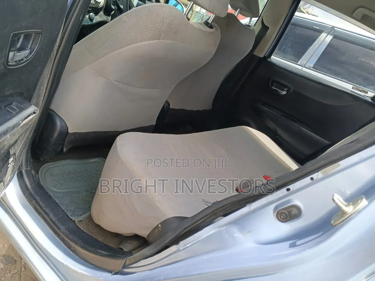 Toyota Vitz 2013