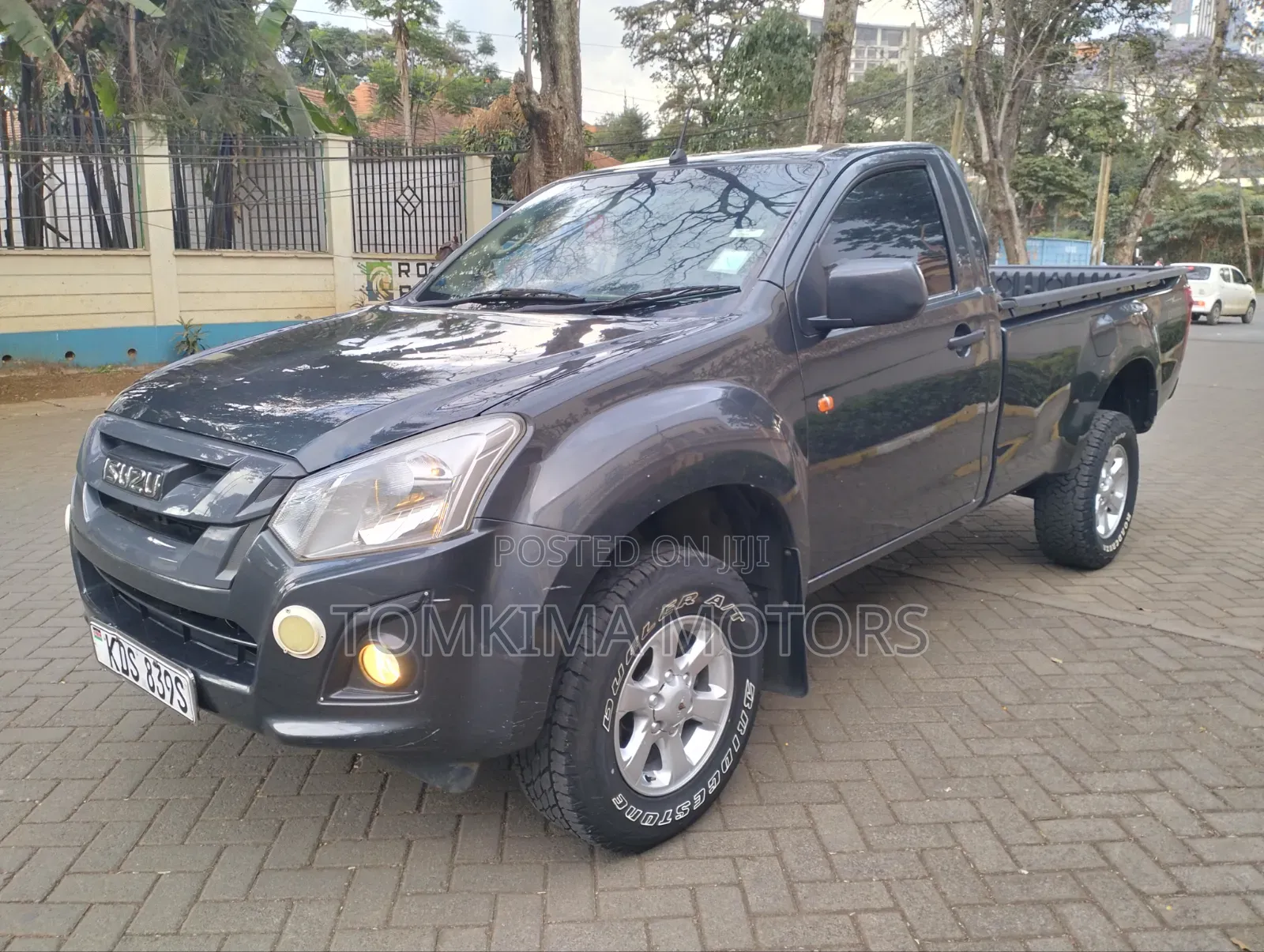 Isuzu D-MAX 2025 Gray