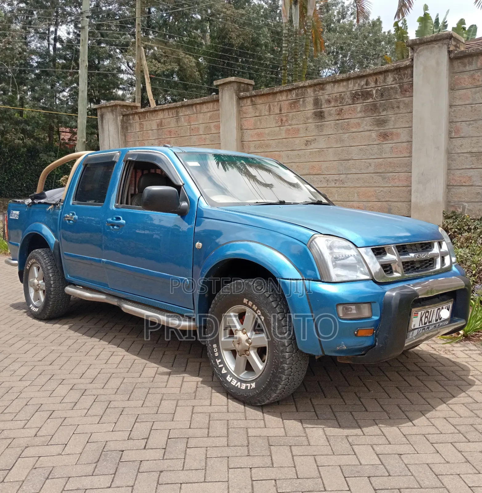 Isuzu D-MAX 2006 Blue