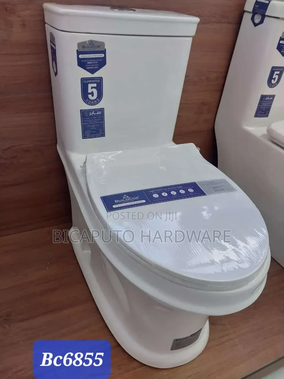 One Piece Buildcor Toilet Small