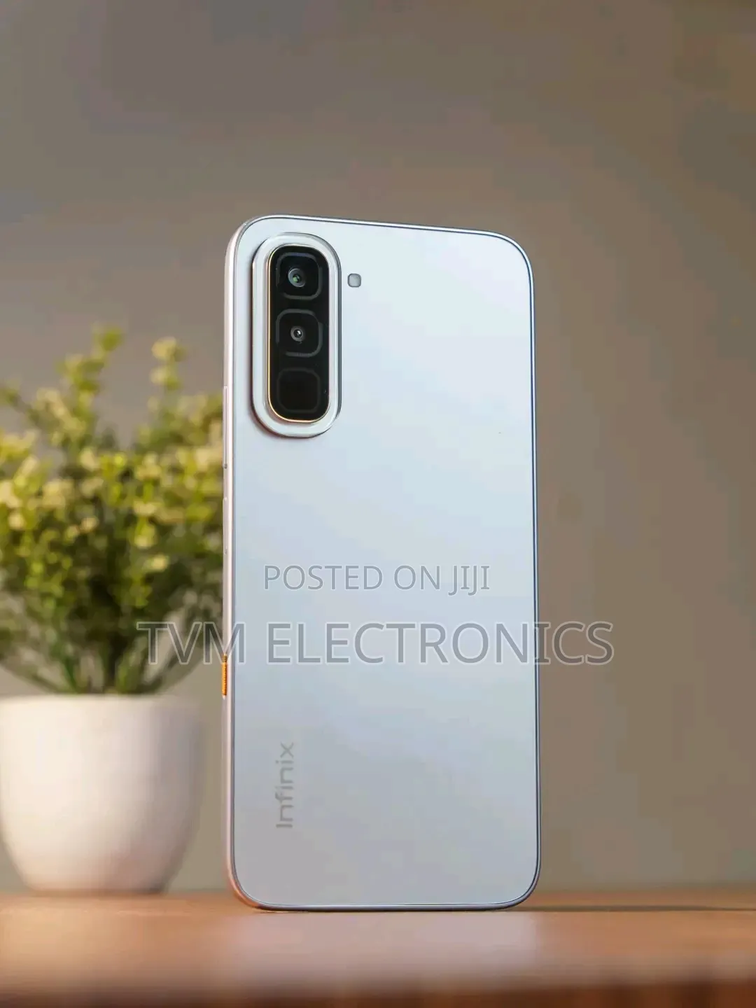 New Infinix Hot 70 128 GB Silver