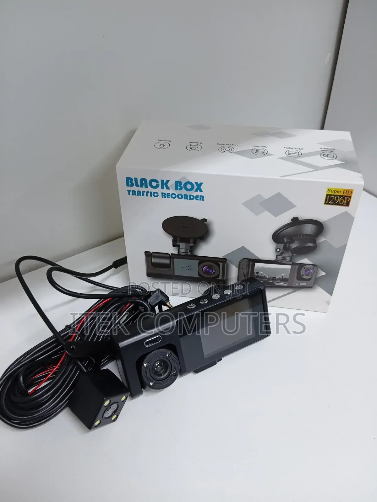Compact Black Box Traffic Recorder for Everyday Vehicle Security