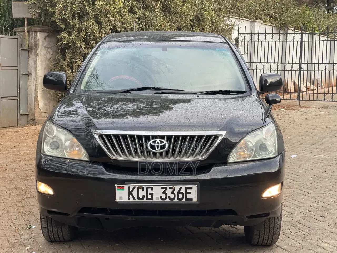 Toyota Harrier 240G 2009 Black