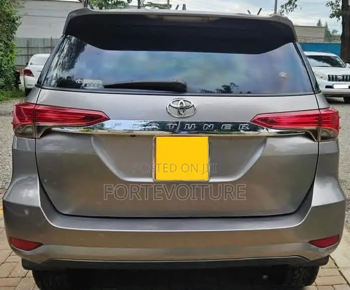 Toyota Fortuner 2018 Gray