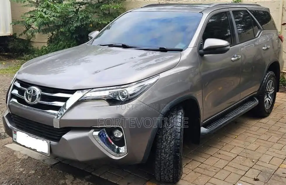 Toyota Fortuner 2018 Gray