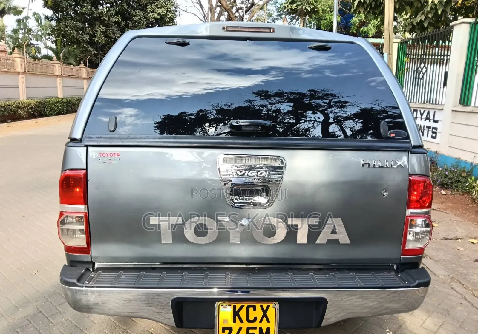 Toyota Hilux 2012 Gray