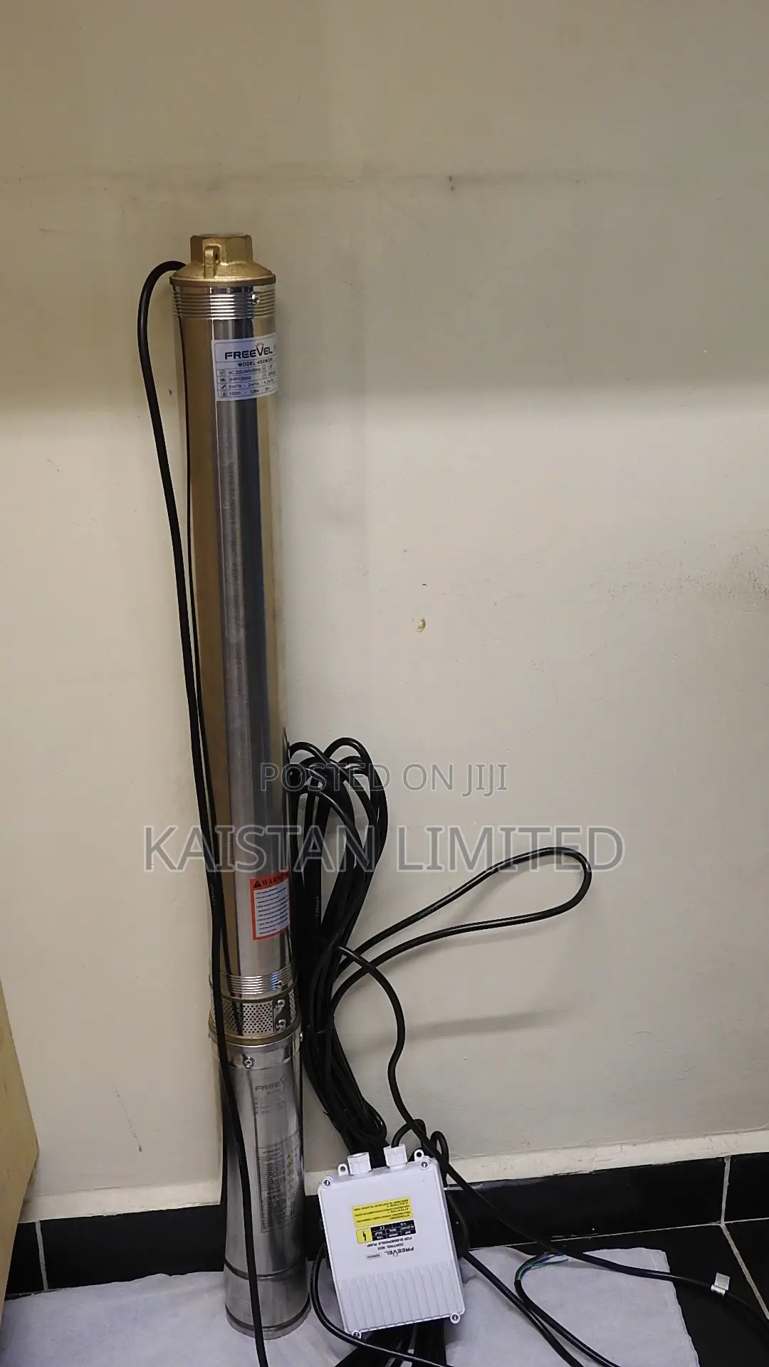 Freevel 2HP Submersible Water Pump 160M Head