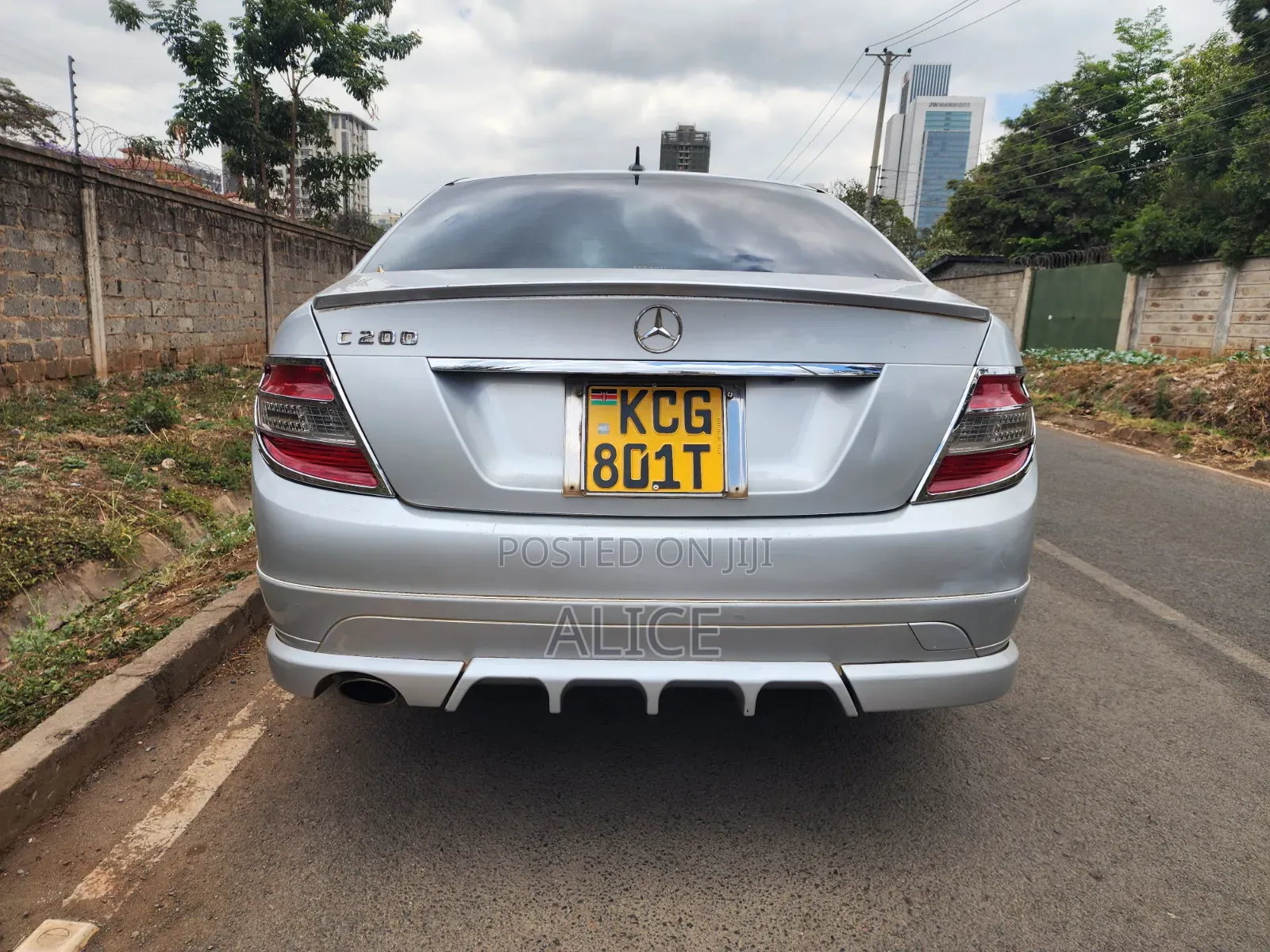Mercedes-Benz C200 2010 Silver