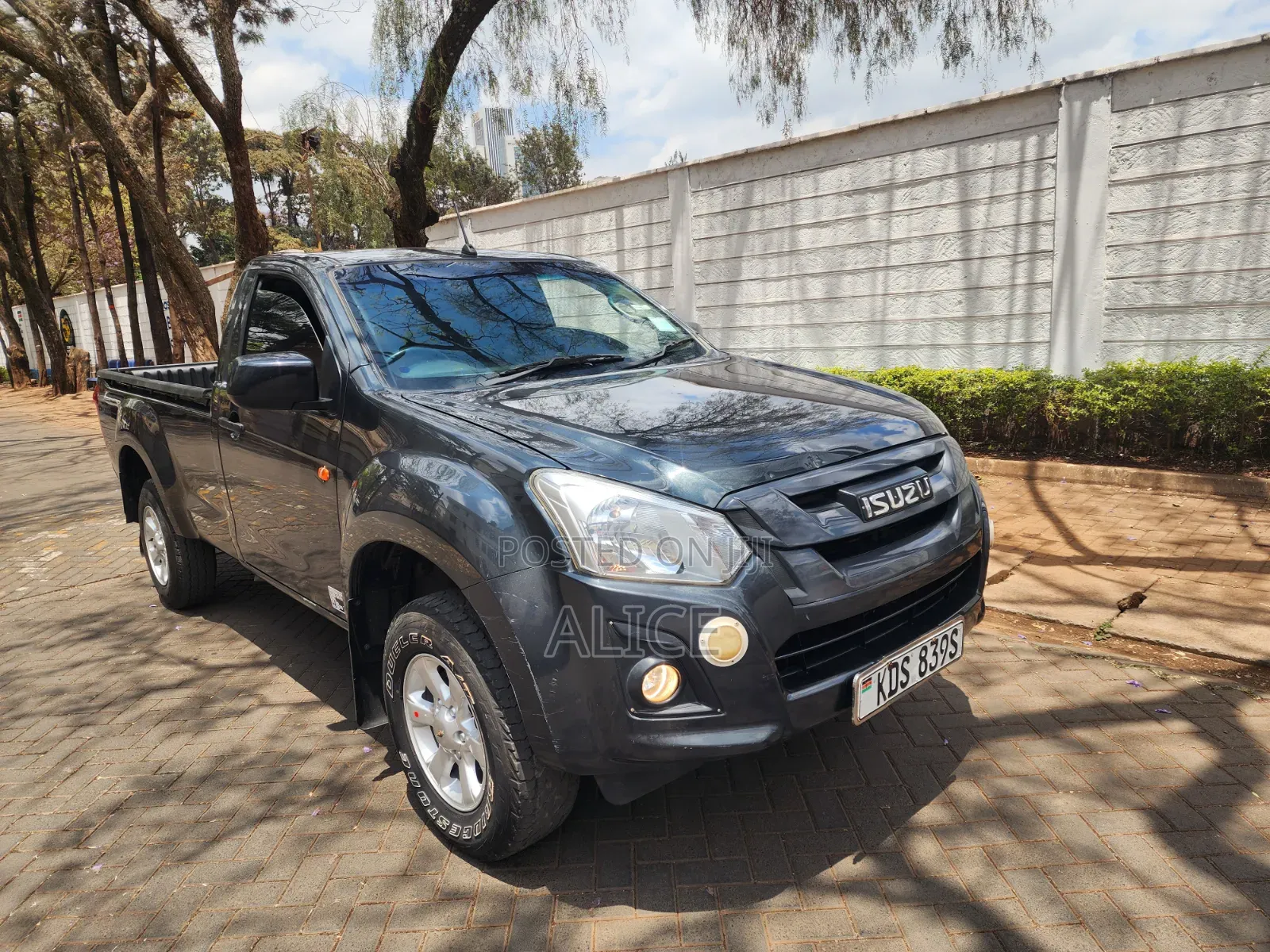 Isuzu D-MAX 2024 Gray