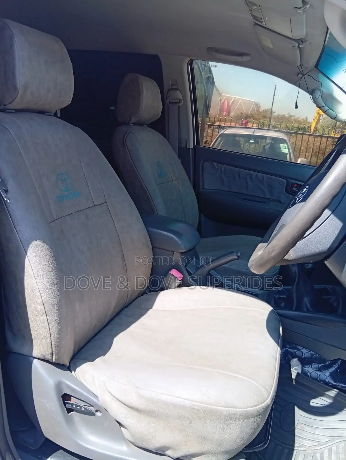 Toyota Hilux 2013 Silver