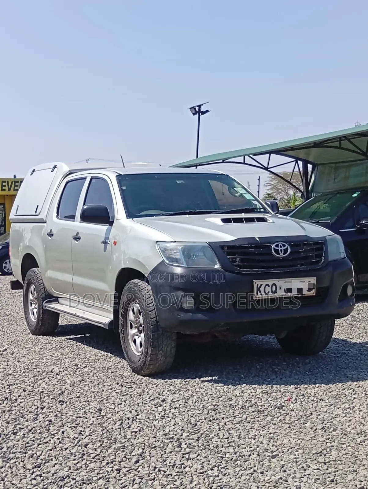 Toyota Hilux 2013 Silver