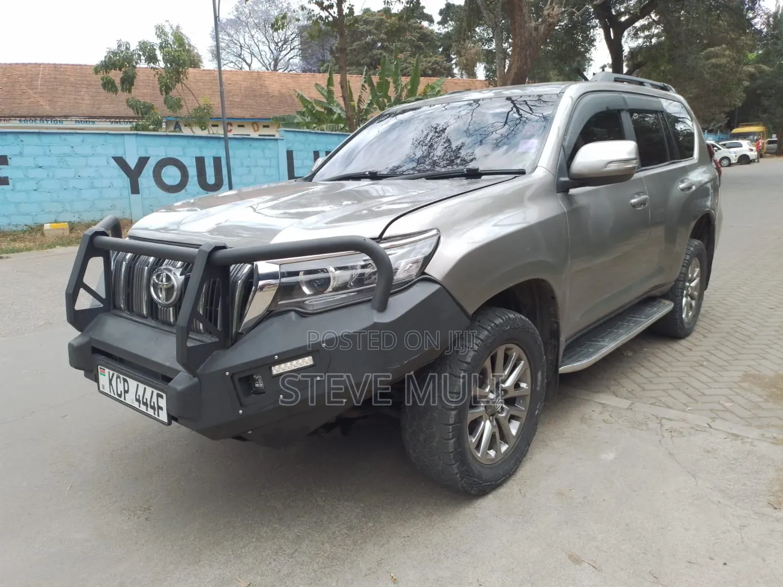Toyota Land Cruiser Prado 2011 Brown