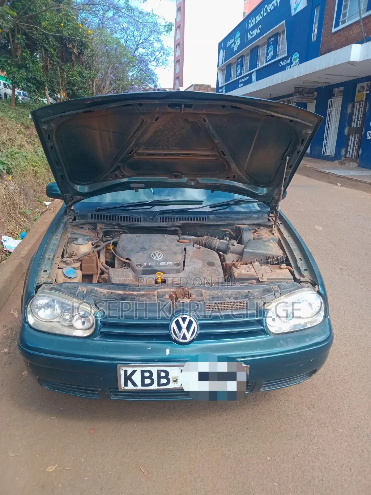 Volkswagen Golf 2002 Green
