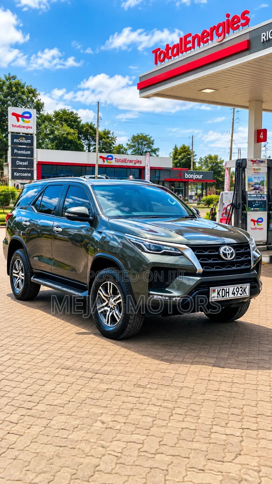Toyota Fortuner 2023 Gray