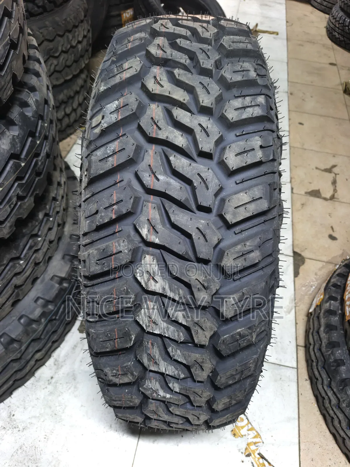 265/70r17 Maxtrek Mud Grip