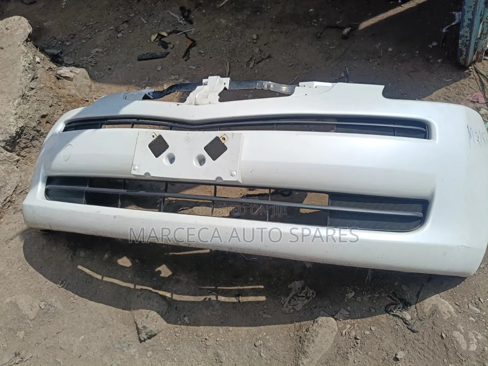 Bumper Toyota Ractis