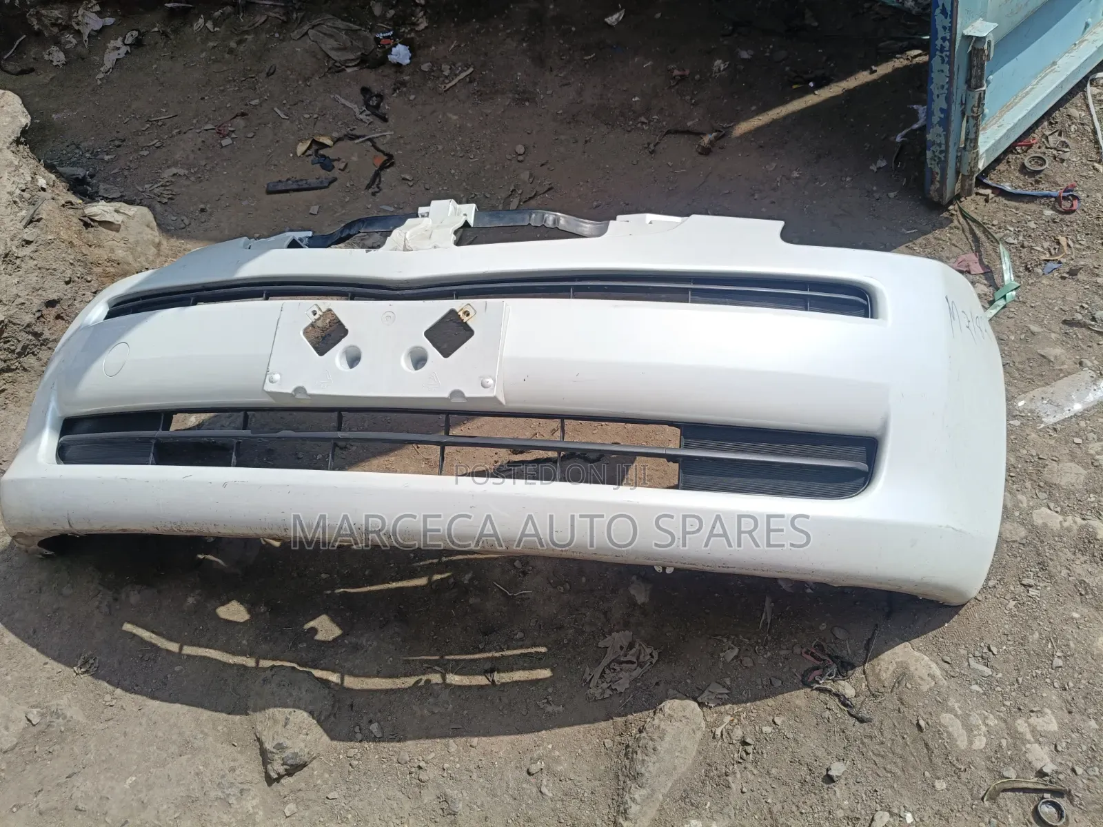 Bumper Toyota Ractis