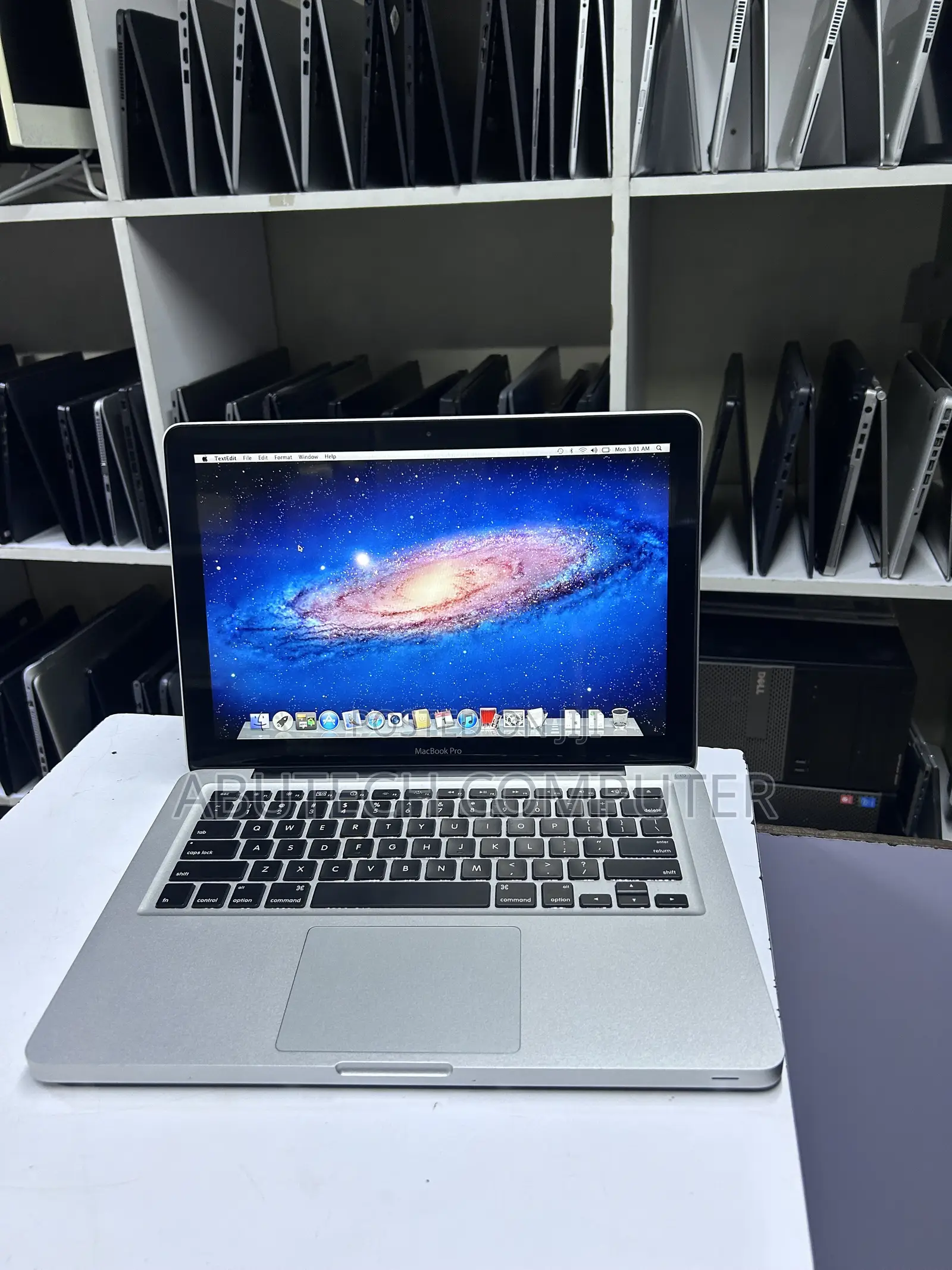 Laptop Apple MacBook 2011 4GB Intel Core i5 HDD 500GB