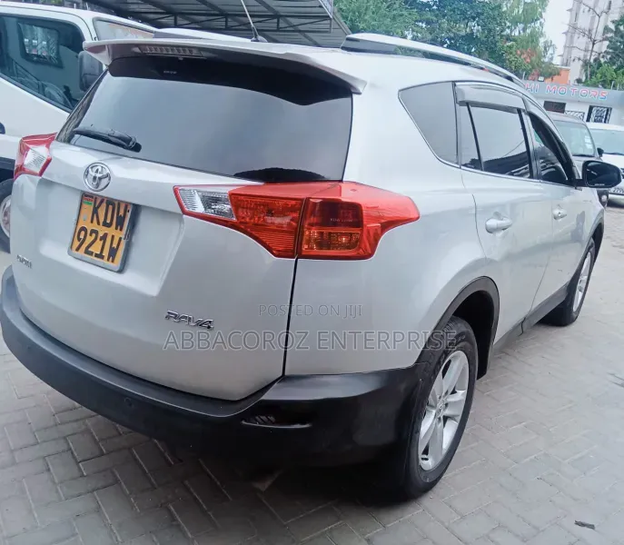 Toyota RAV4 2013 Silver