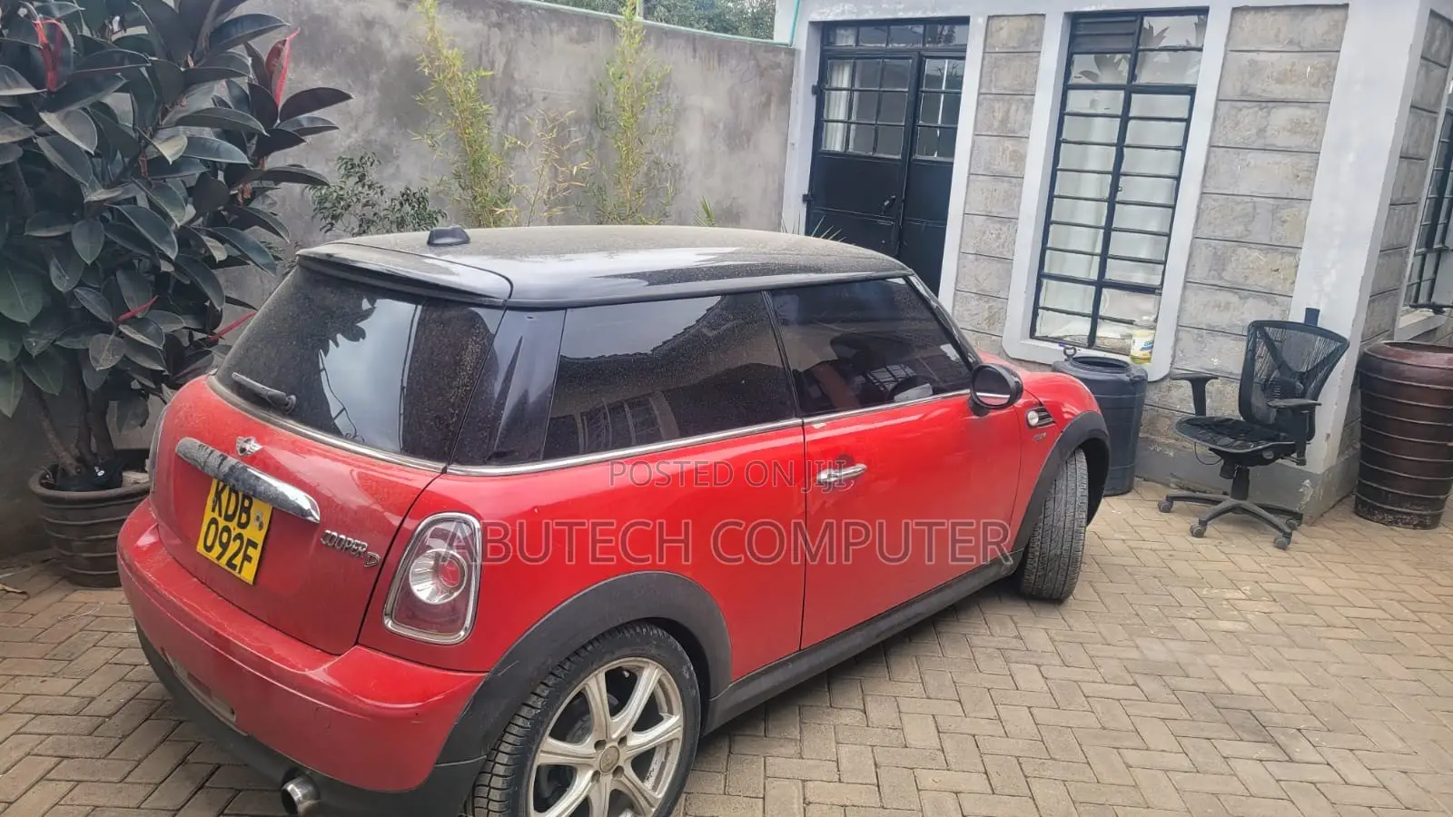 Mini Cooper 2013 Red