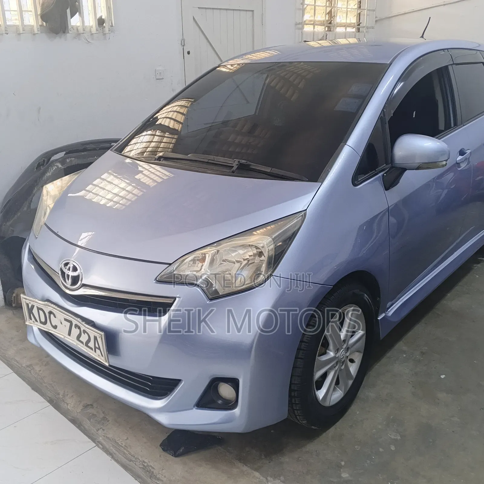 Toyota Ractis 2014 Blue