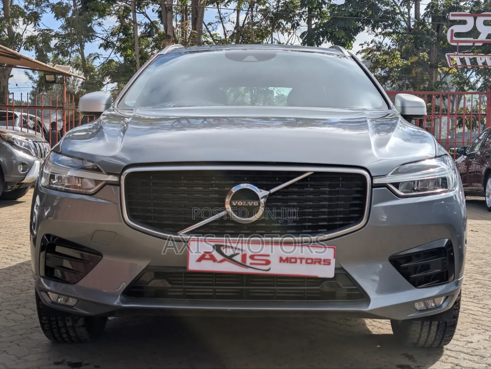 Volvo XC60 2018 Gray