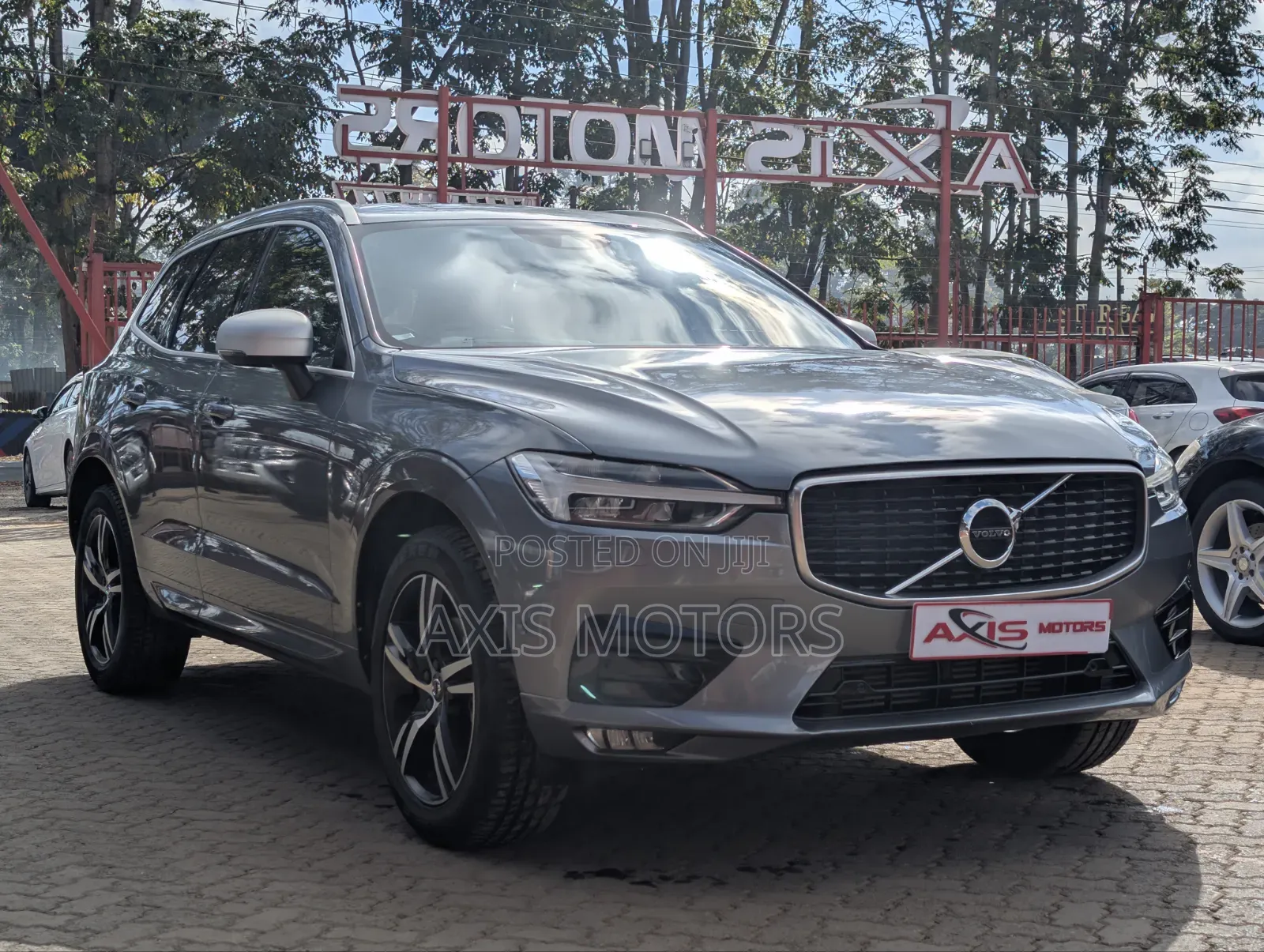 Volvo XC60 2018 Gray