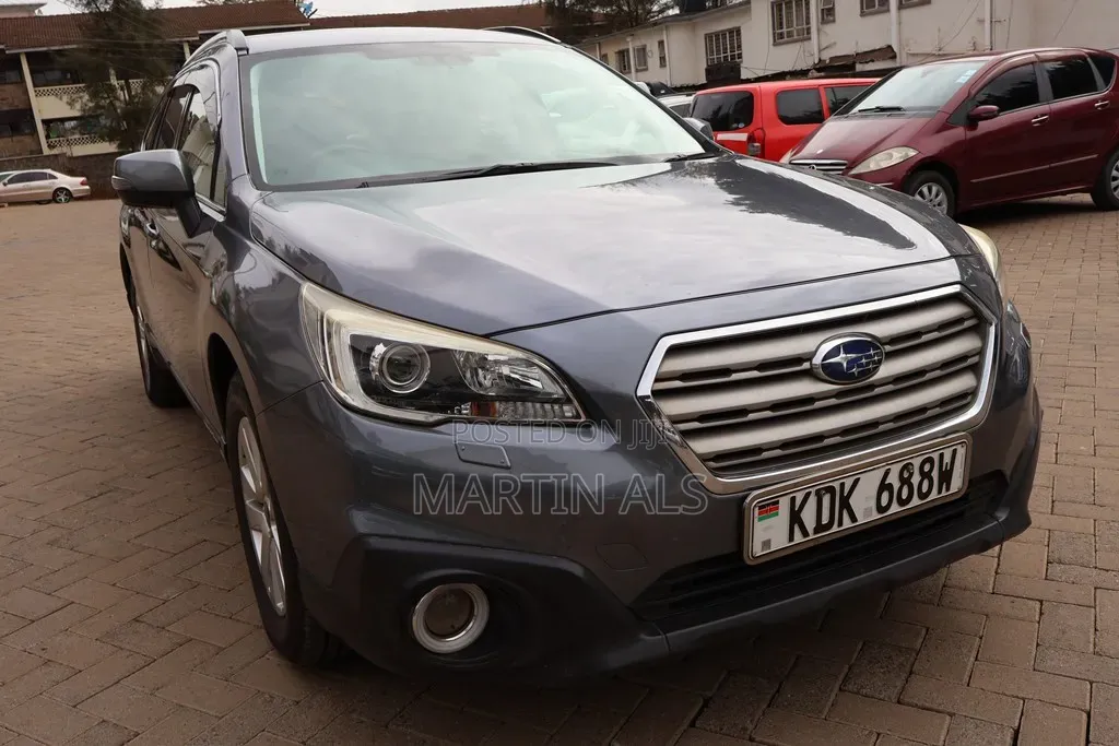 Subaru Outback 2.5i 4dr Wagon AWD (2.5L 4cyl CVT) 2015 Gray