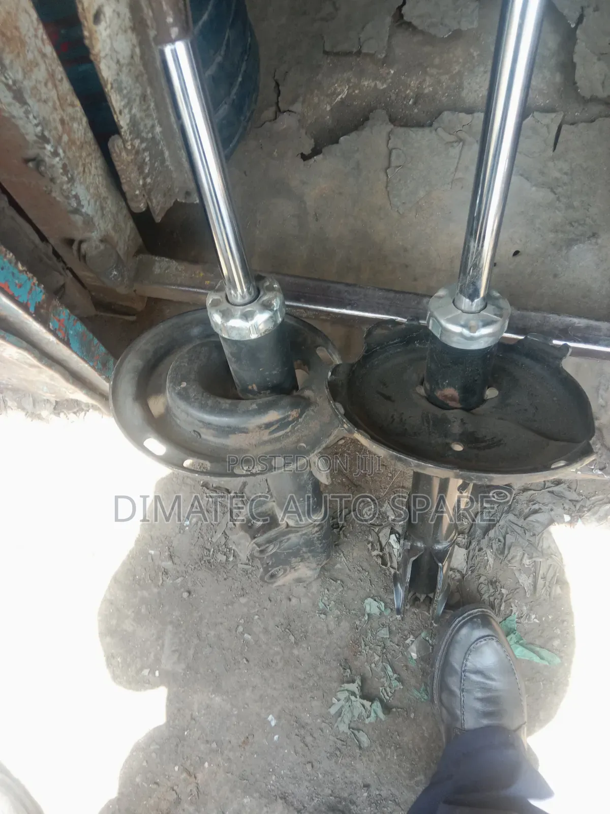 Toyota Harrier Rear Shocks