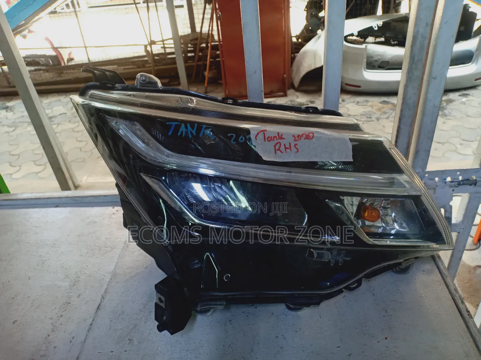 Toyota Tank Headlight