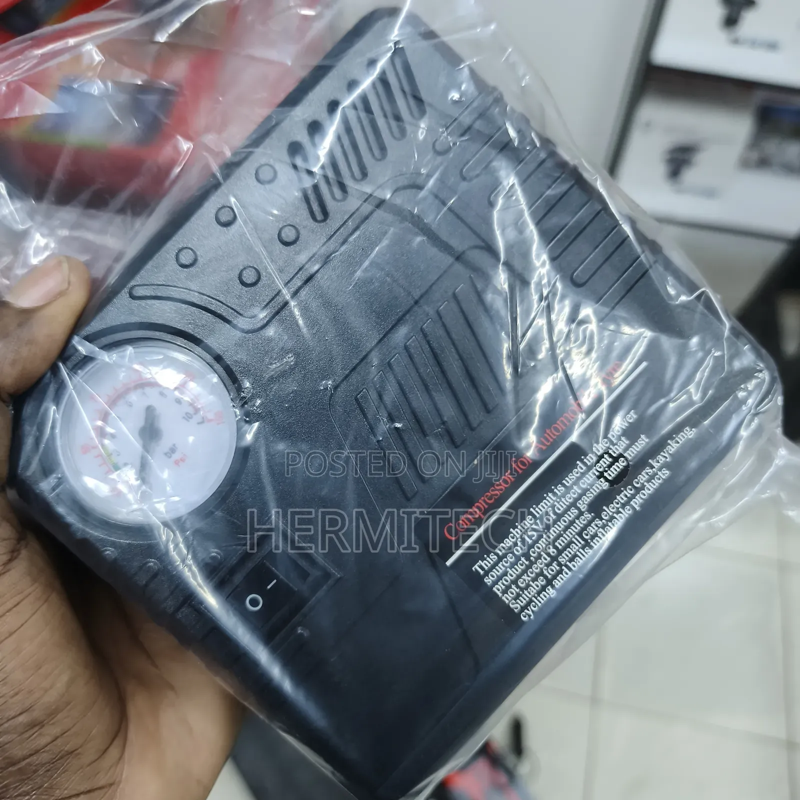 Car Battery Jump Starter With Built-in Portable Air Compressor