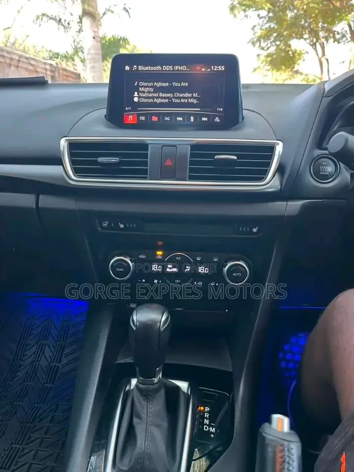 Mazda Axela 2018 Gray