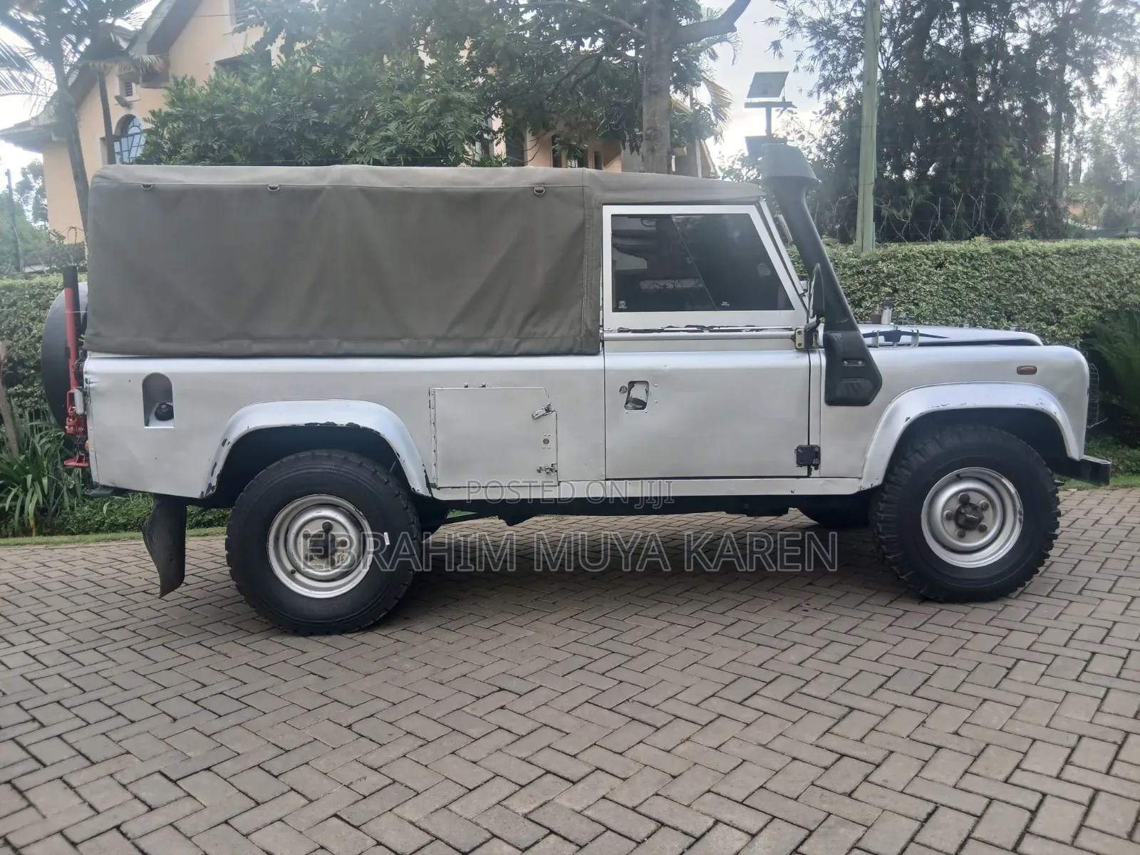 Land Rover Defender Soft Top 4x4 1995 Gray