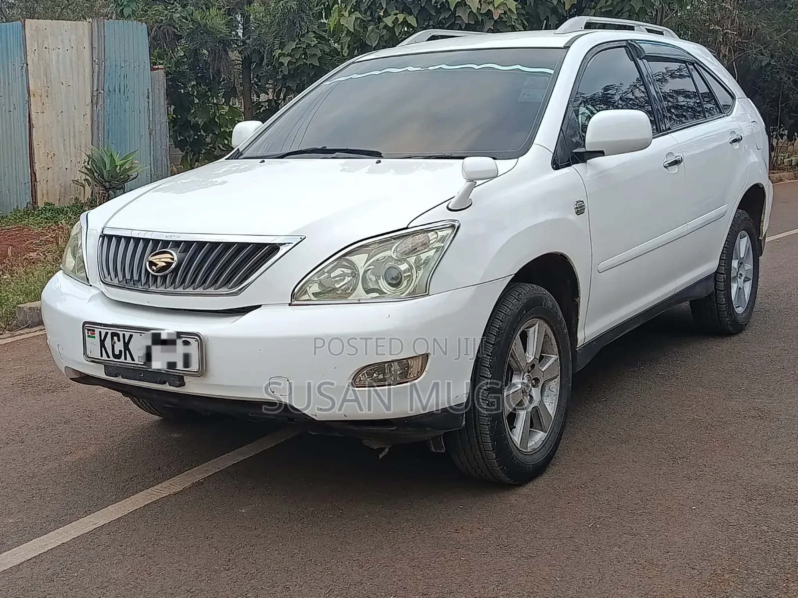 Toyota Harrier 2011 White