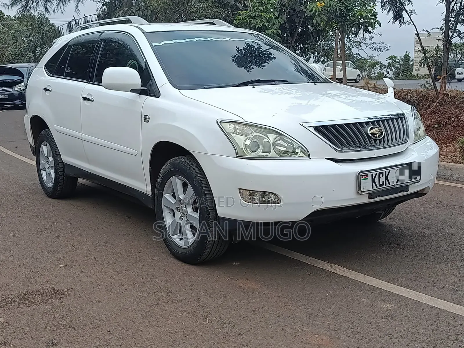 Toyota Harrier 2011 White