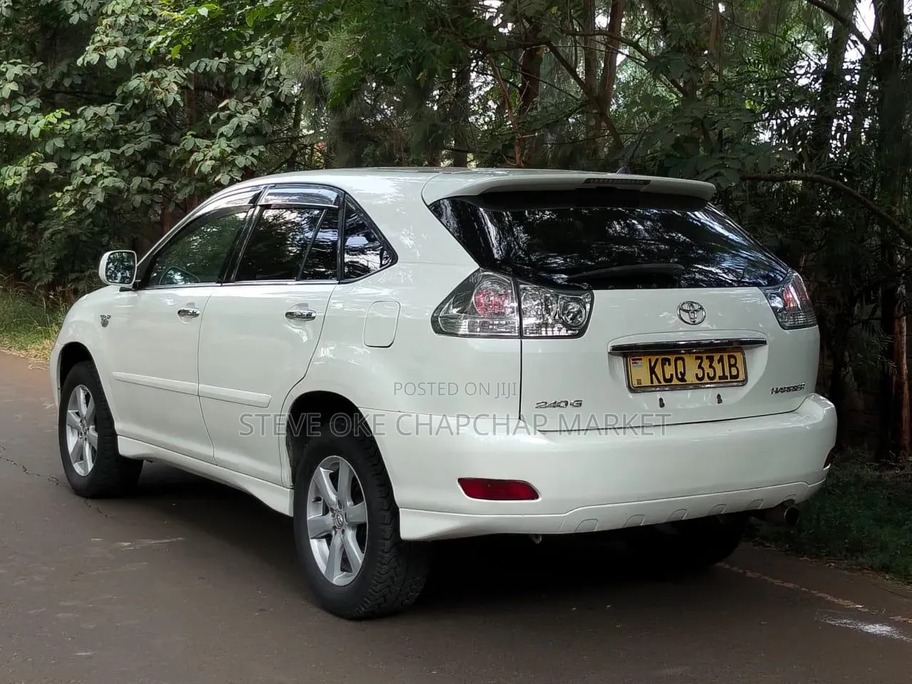 Toyota Harrier 240G 2012 White