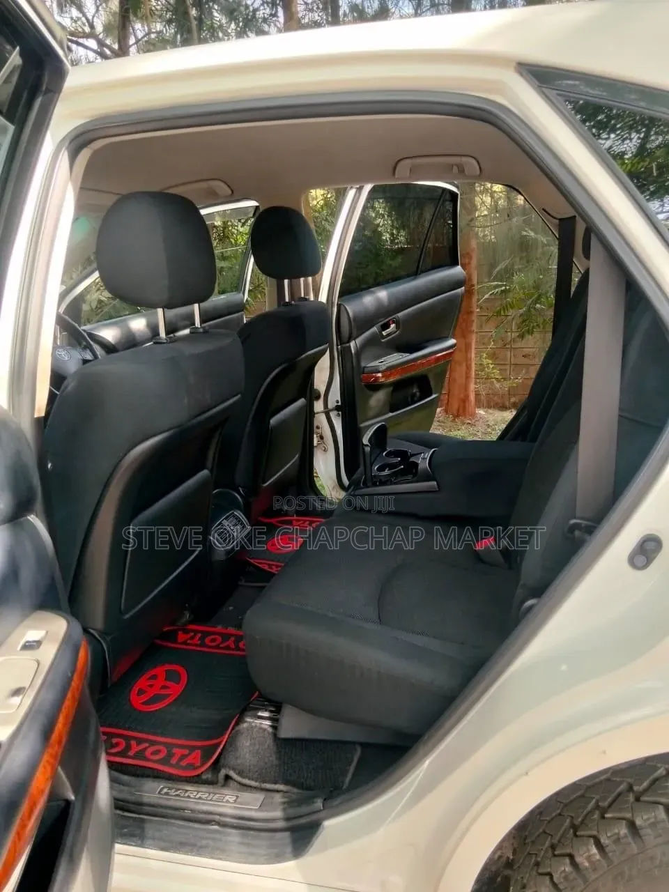 Toyota Harrier 240G 2012 White