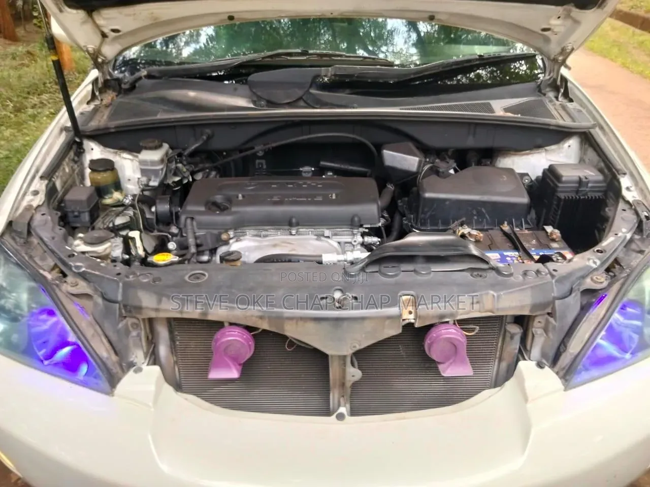 Toyota Harrier 240G 2012 White