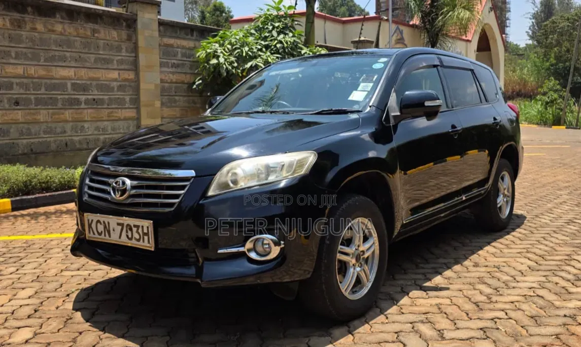 Toyota Vanguard 2010 Black