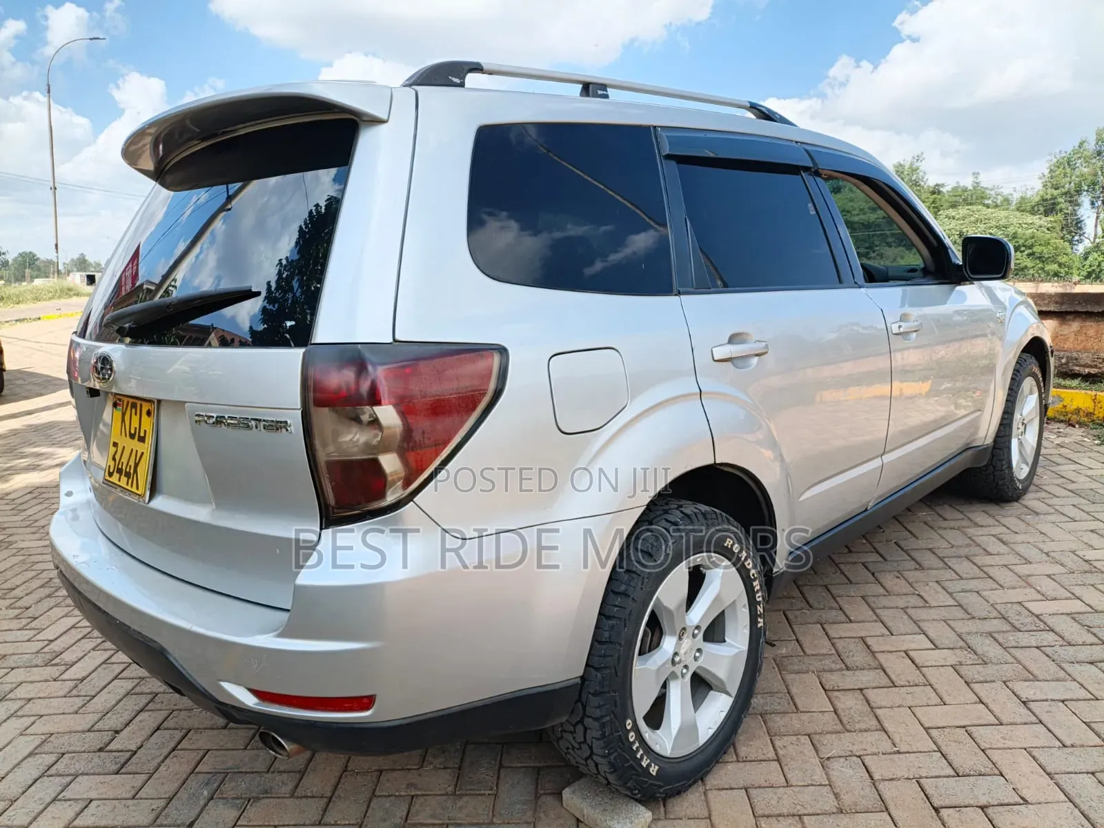 Subaru Forester 2010 Silver