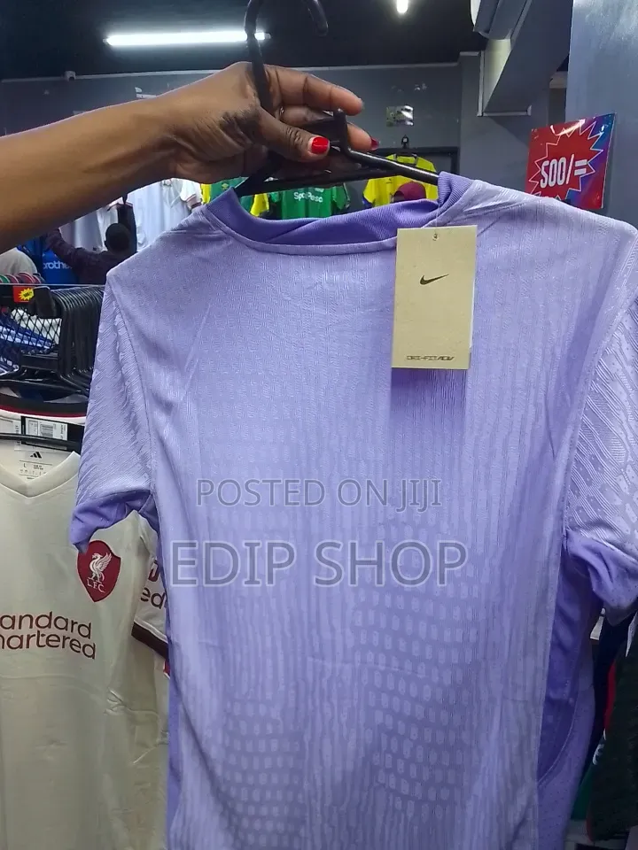 Brighton and Hove Albion Away Jersey