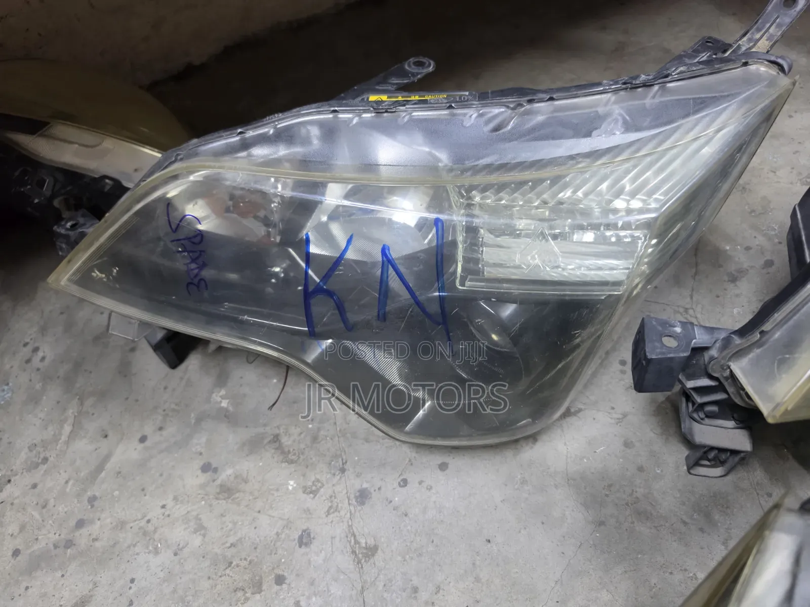 Toyota Spade 2015 Xenon