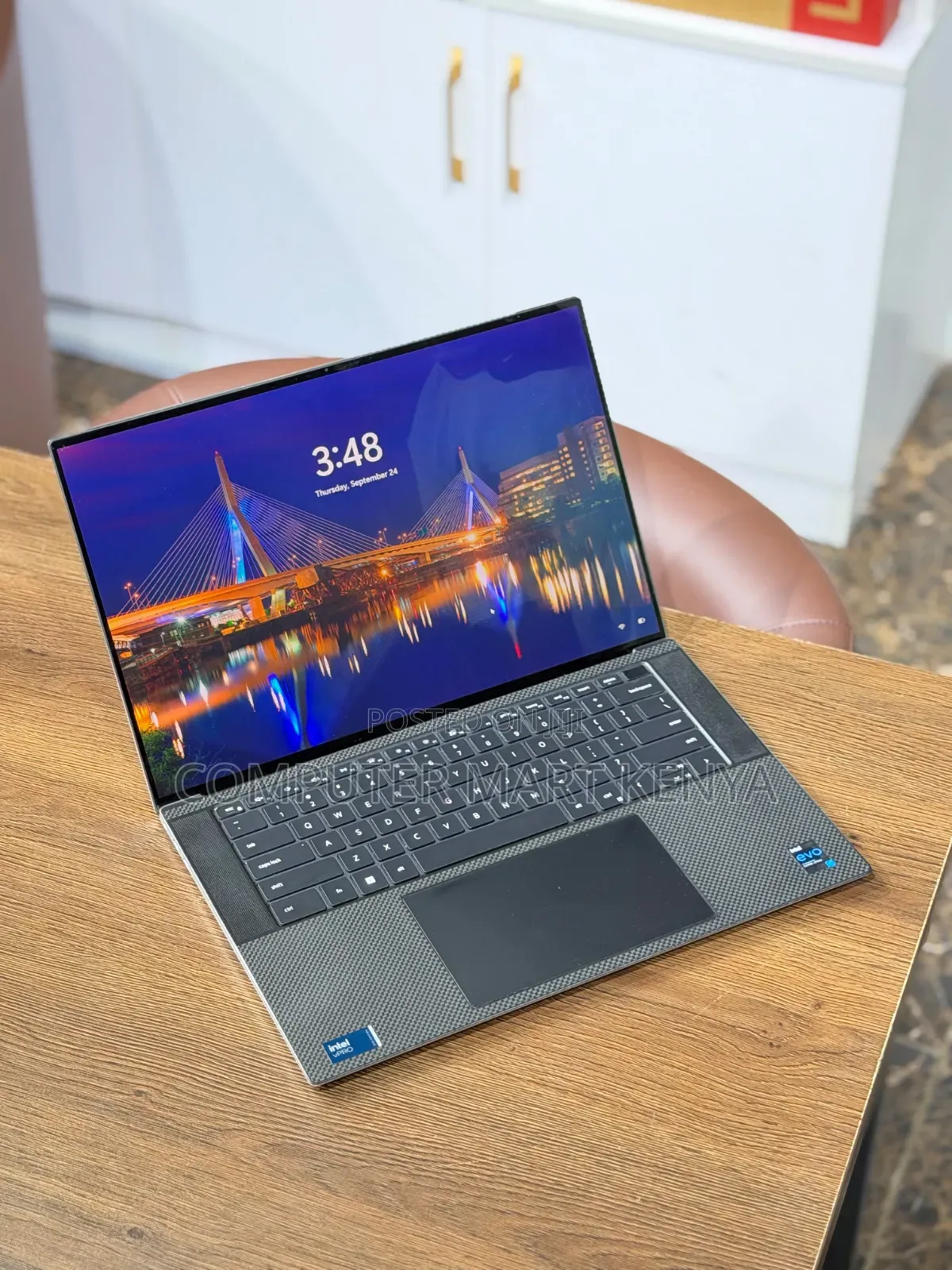 New Laptop Dell XPS 15 9520 16GB Intel Core i7 SSD 512GB