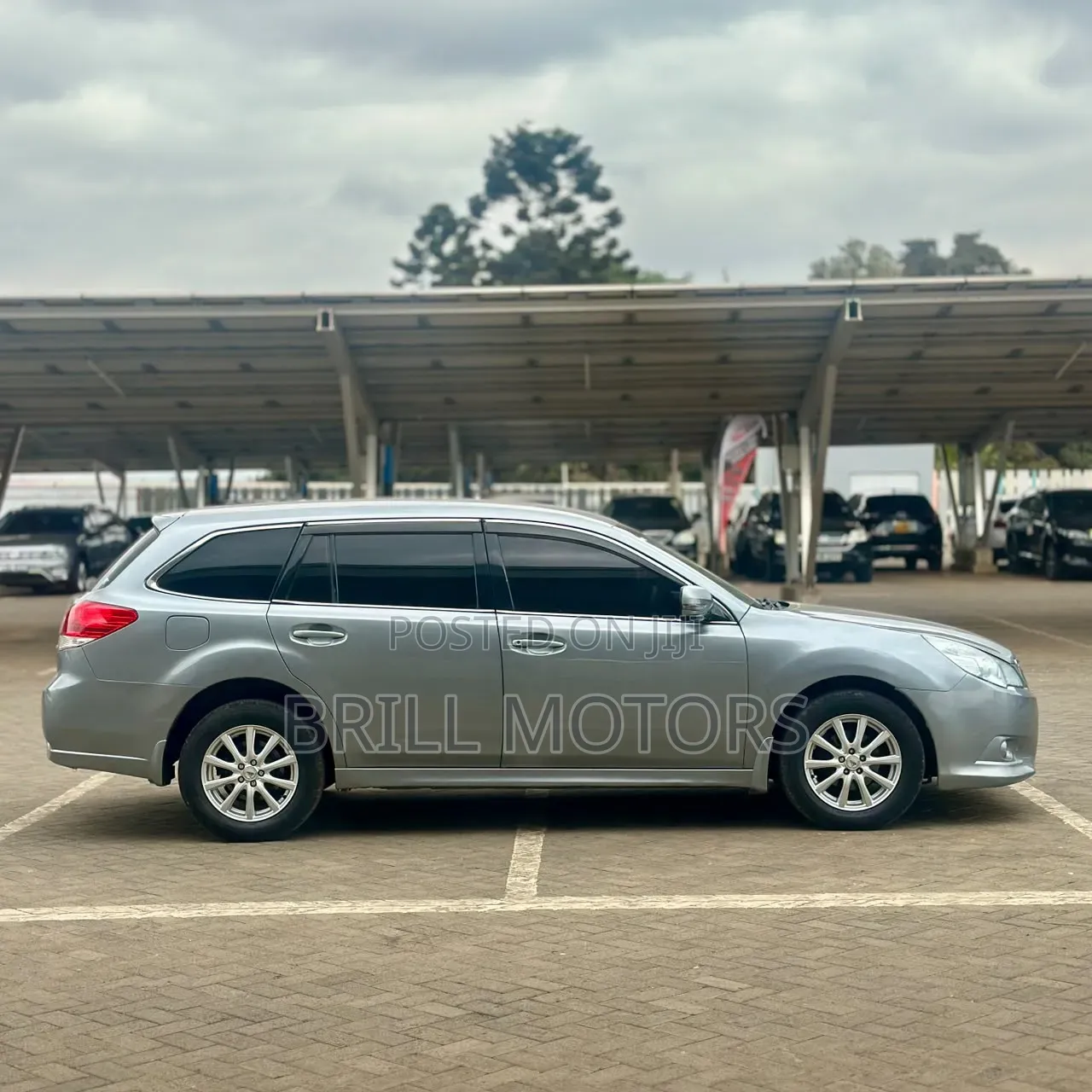 Subaru Legacy 2010 Silver
